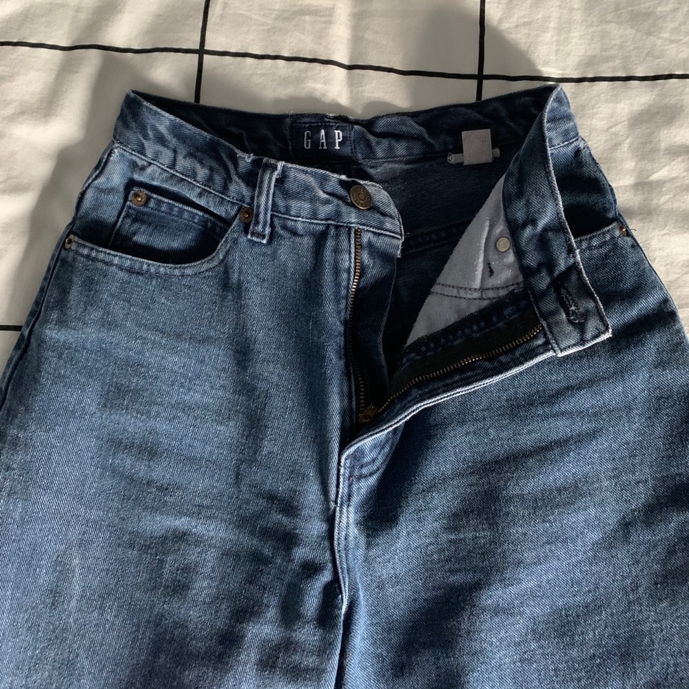 GAP - high waisted jeans